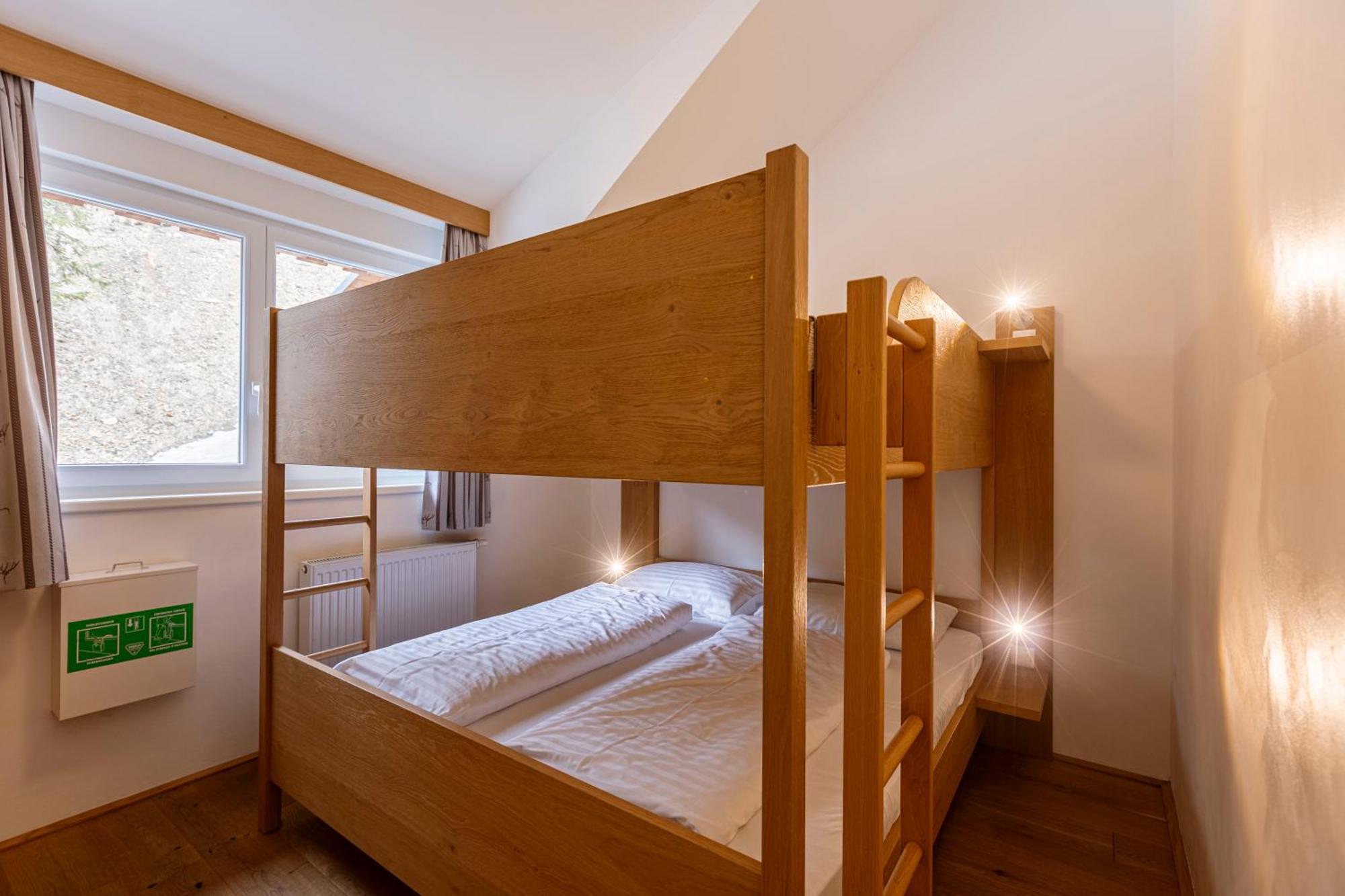 Superior Chalet mit zwei Schlafzimmern und Sauna (bis zu 6 Personen)